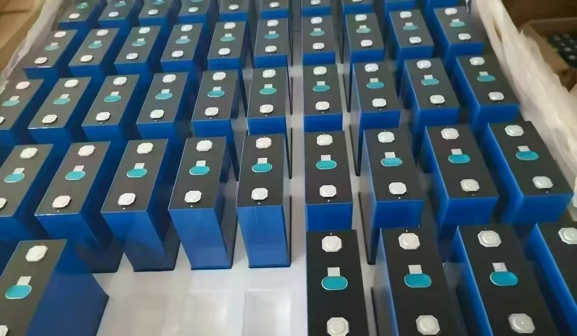 Batch of EVE MB31 314Ah prismatic LFP cells