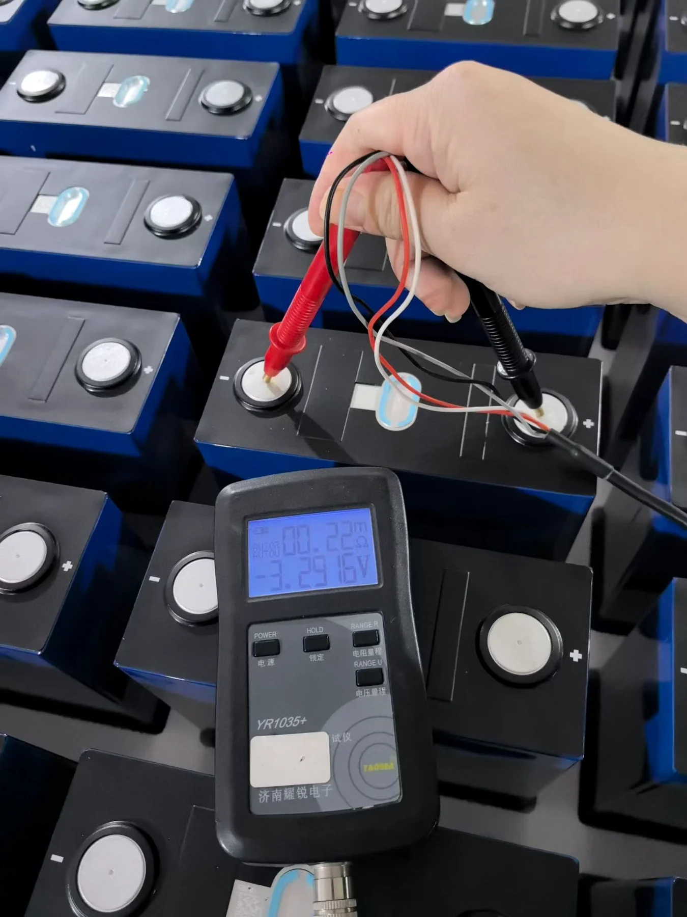 Spot voltage and resistance check on CALB 314Ah cells
